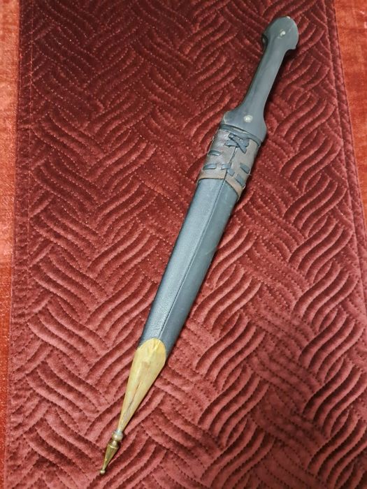 Кинжал.                          .