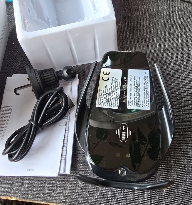 Suport telefon, holder. Incarcare rapida, prindere automata.