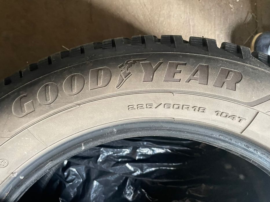 Шины Goodyear, фирменные!!!