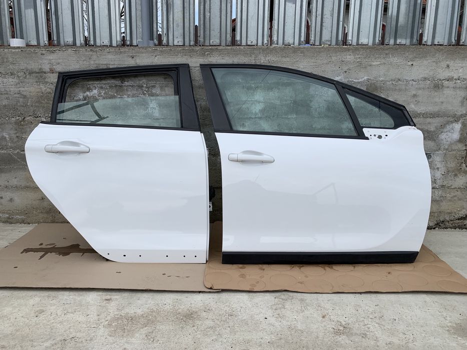 Usi dreapta / Portiere dreapta Peugeot 2008, an 2013-2019