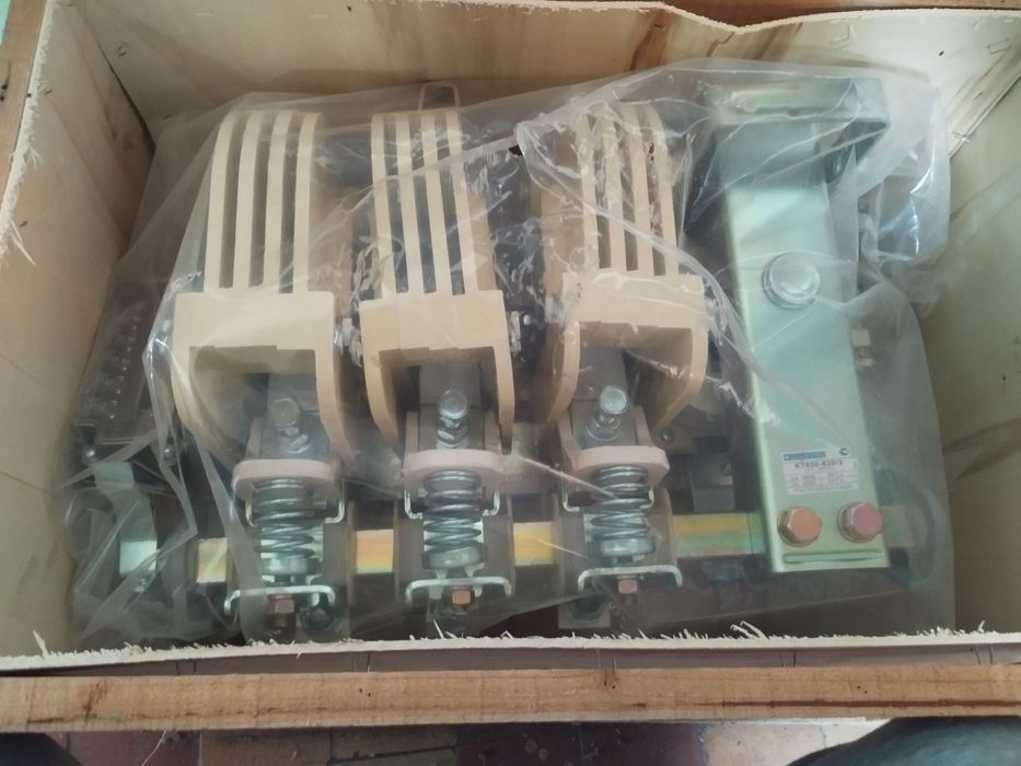 Контактор 630А (КТ-6053)