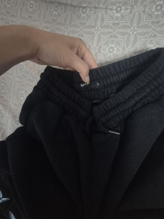 Pantaloni de diferite marci si marimi