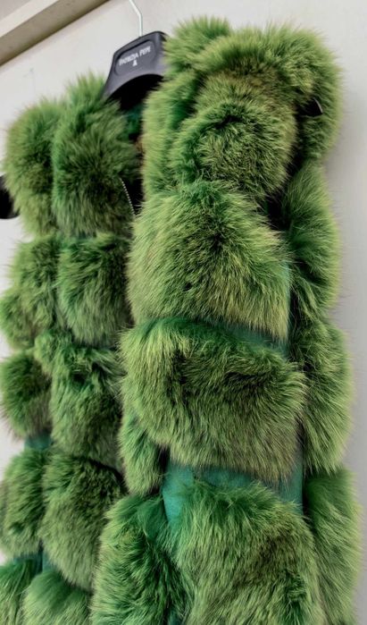 Естествен косъм от лисица и естесвена кожа уникален дамски елек М/Л ра