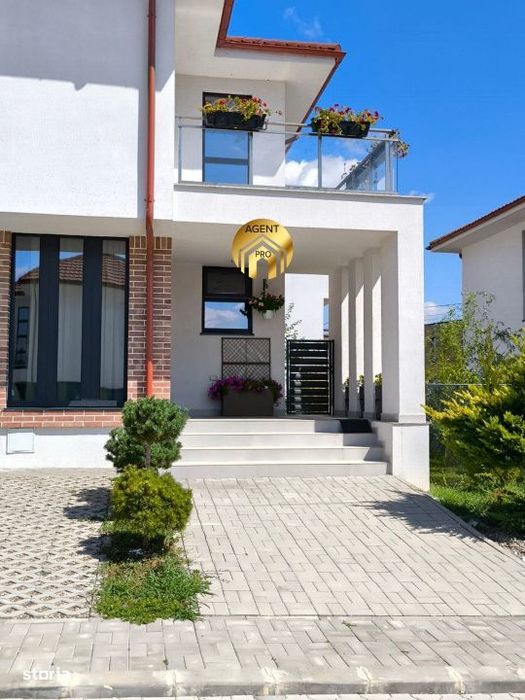 Vila 5 Camere Eficienta Energetic in Complex Premium langa Padure si L