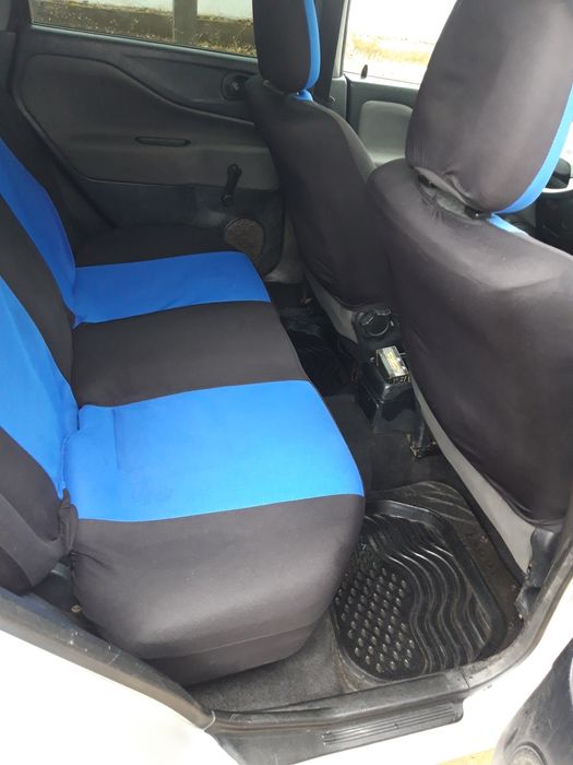 автомашина митсубиси спейс стар