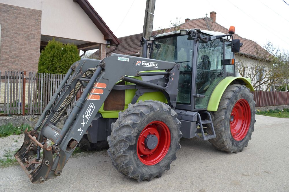 Tractor Class Celtis 446 RX