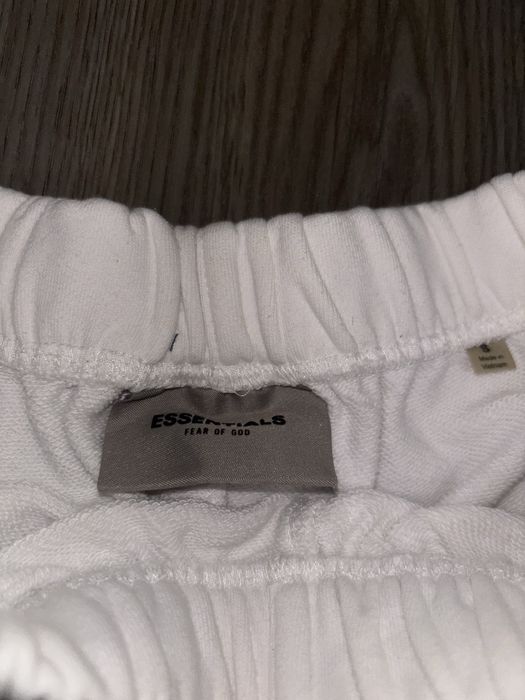 Essentials бели къси панталони