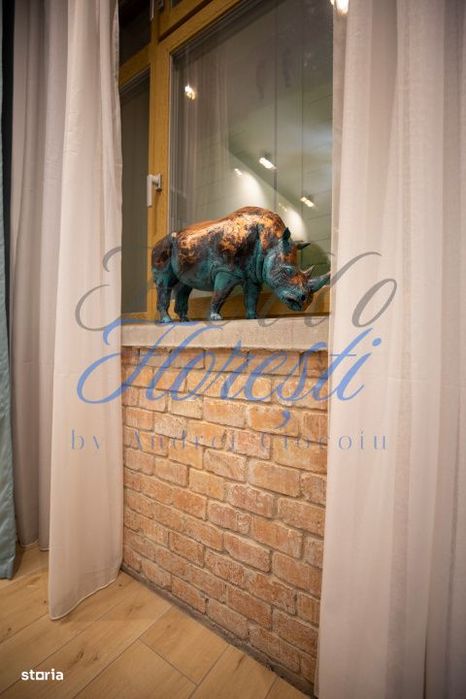 Apartament la curte comuna, 3 camere, 76MP, superfinisat, zona Scala