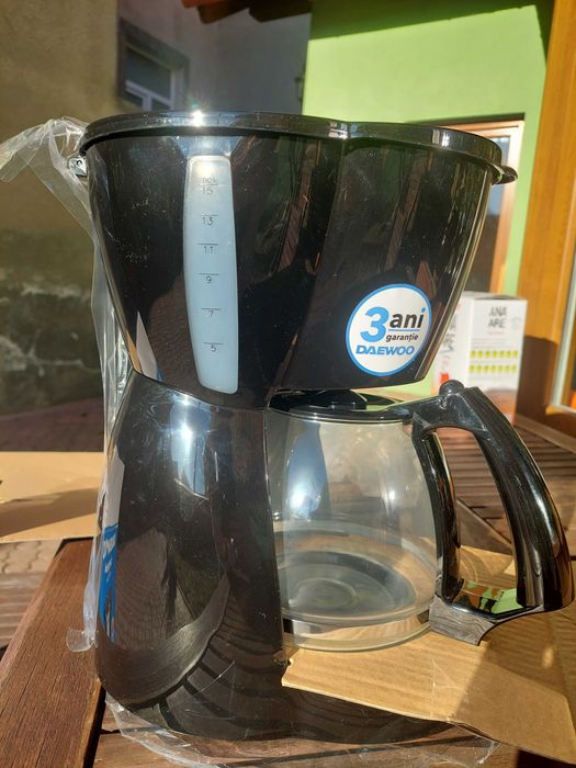 Vand cafetiera Daewoo DCM900B noua