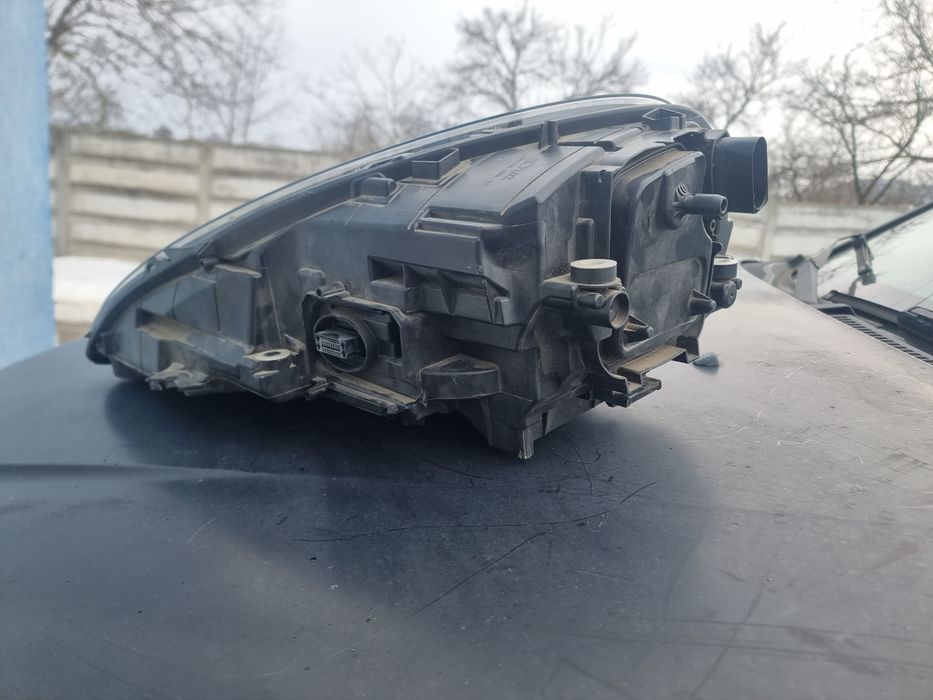 Far dreapta porsche macan matrix full led cod 95B941016F