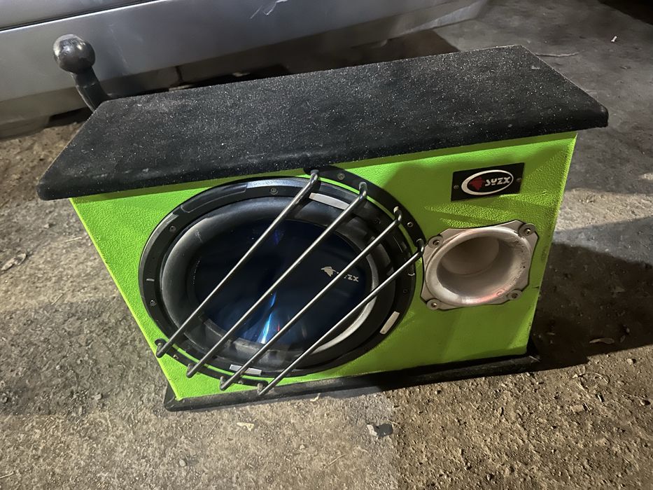 Продам сабвуфер.