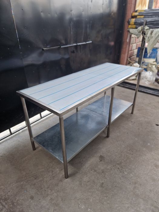 Стол металлический