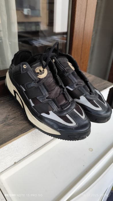 Adidasi marca  adidas