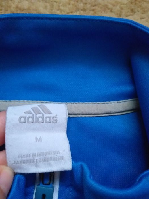 Продам лёгкую олимпийку Adidas