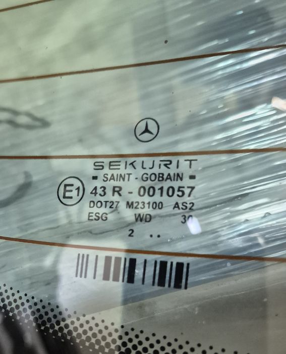 Оригинално задно стъкло мерцедес w211 седан класик