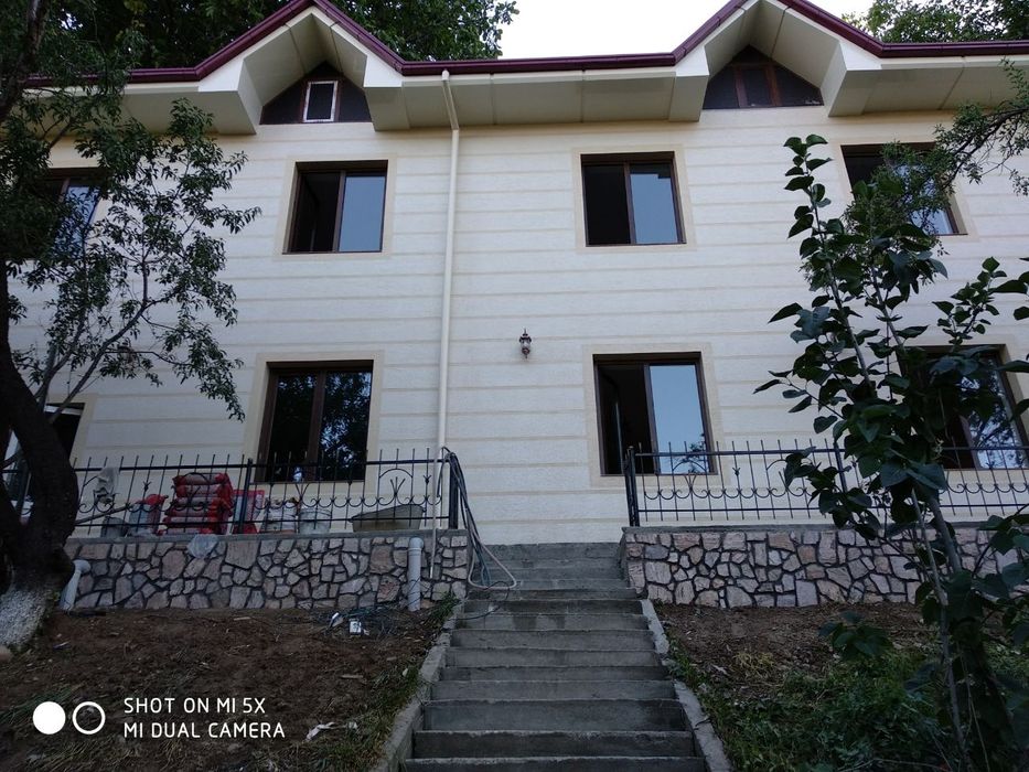 Срочно Продается дача Хумсон Бустонлик туман. Чорвак шахарчаси. Бочкад