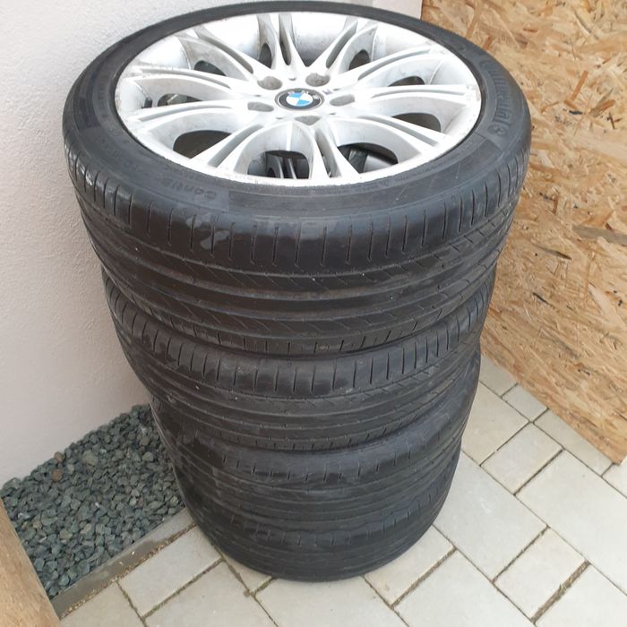 Vand roti complete pe 18 si 4 cauciucuri pe 17