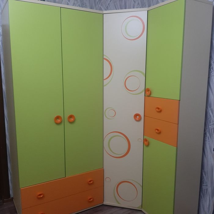 Продам детский спальный гарнитур