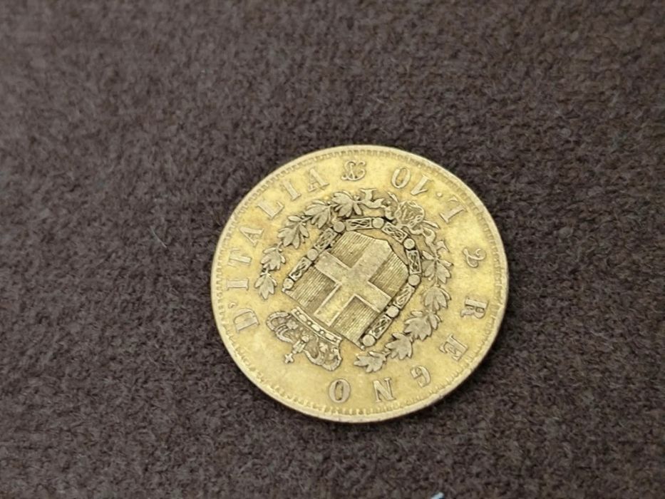 10 златни лири Крал Виктор Емануил II