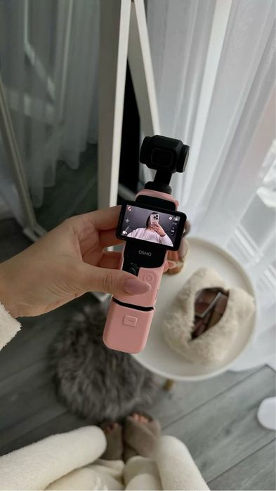 Продам DJI Osmo Pocket 3 Creator Combo в идеальном состоянии