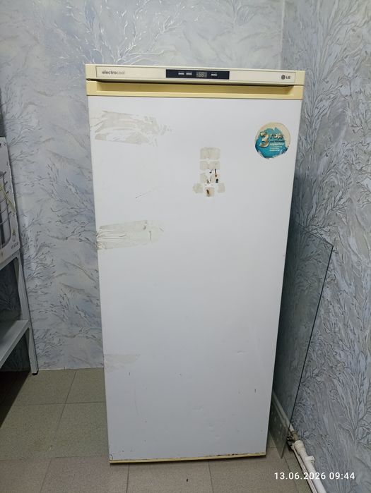 Морозильник продается