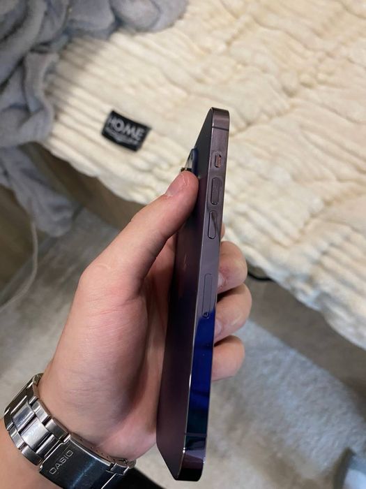 Продам Айфон 14 про 256