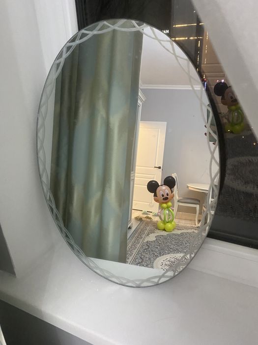 Зеркало настенное