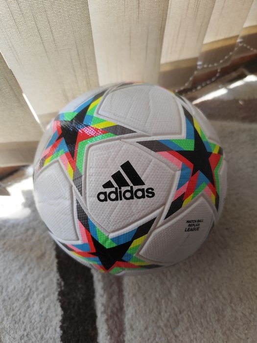 Adidas Finale 22  чисто нова топка, Champions League