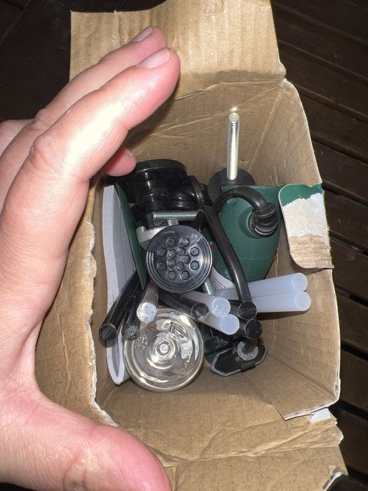 Пистолет за горещо лепило parkside