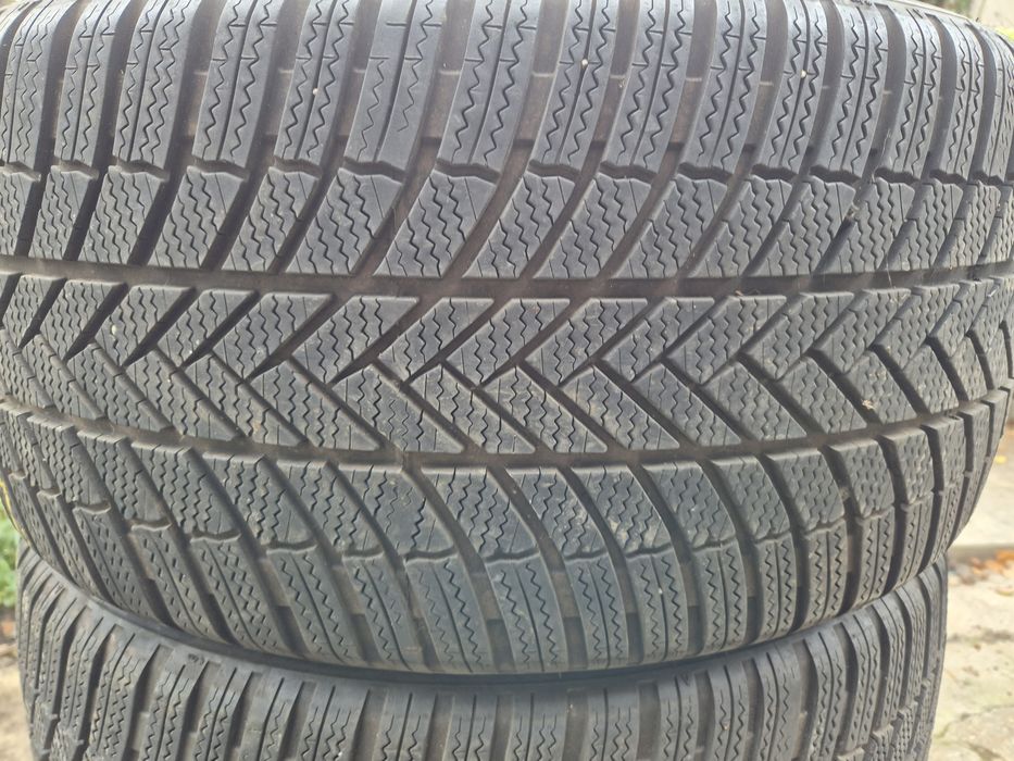 265 40 21 Anvelope de iarnă Bridgestone Dot 27.22