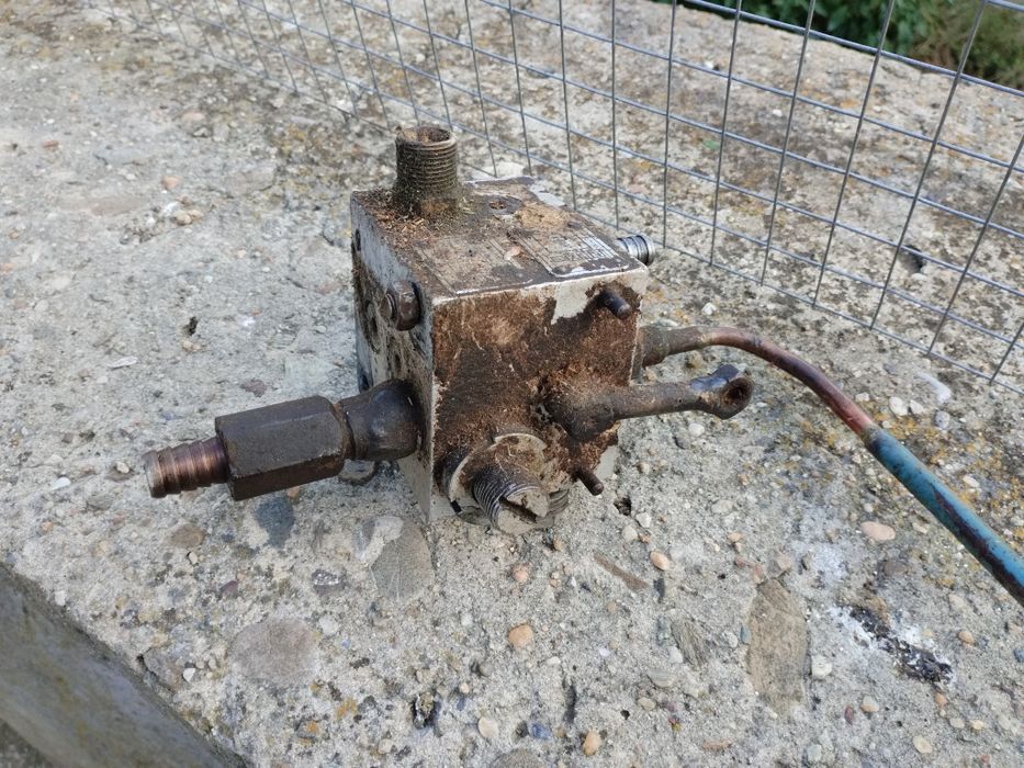 Хидравличен Разпределител работил на БЧС