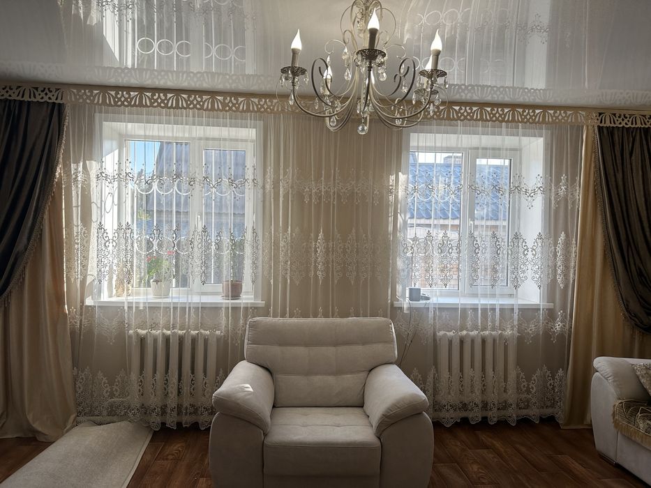 Продам шторы  с ламбрикеном