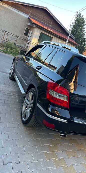 Оригинални степенки за Mercedes GLK