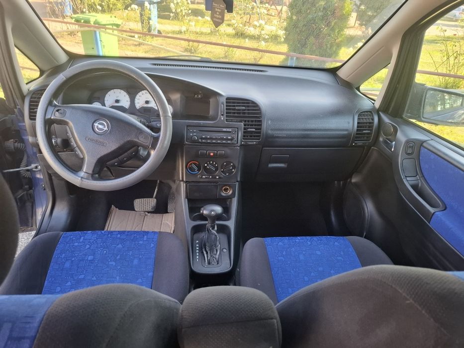 Opel zafira A.2002