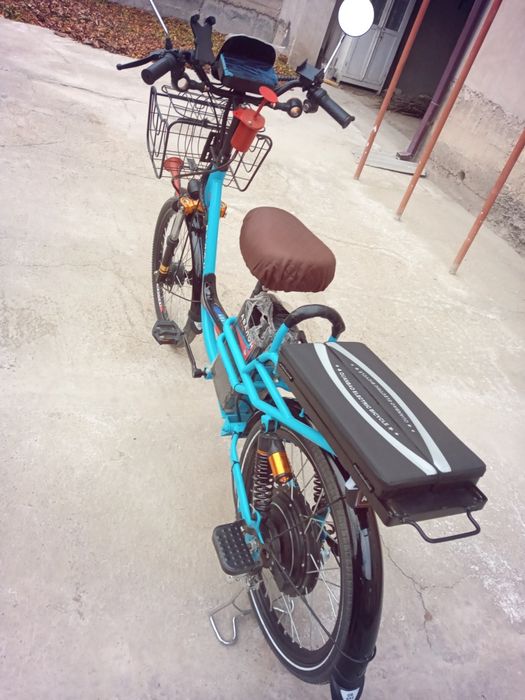 Elektro   Skuter   sotiladi.