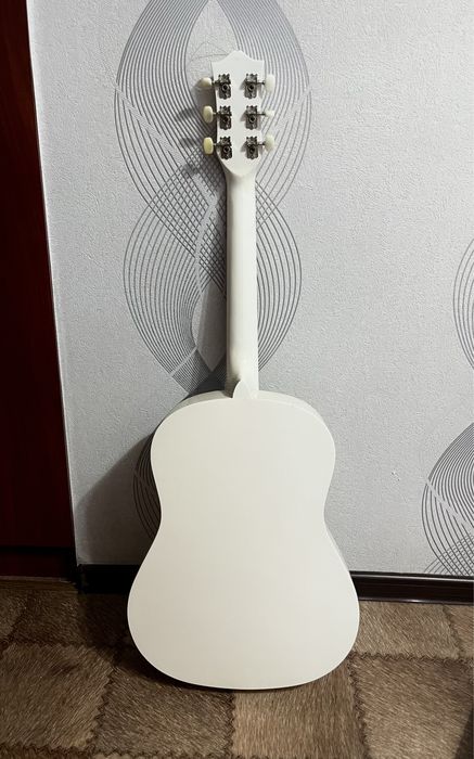 Акустическая гитара