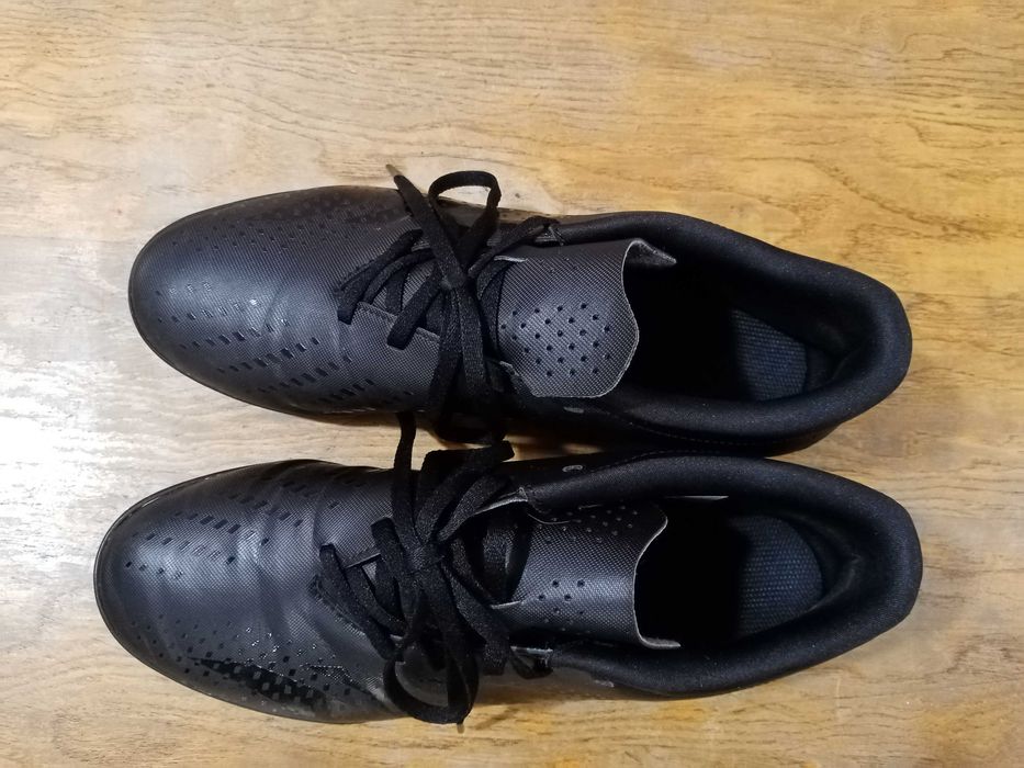 ADIDAS Predator, Оригинални Футболни обувки, стелка - 27 см.