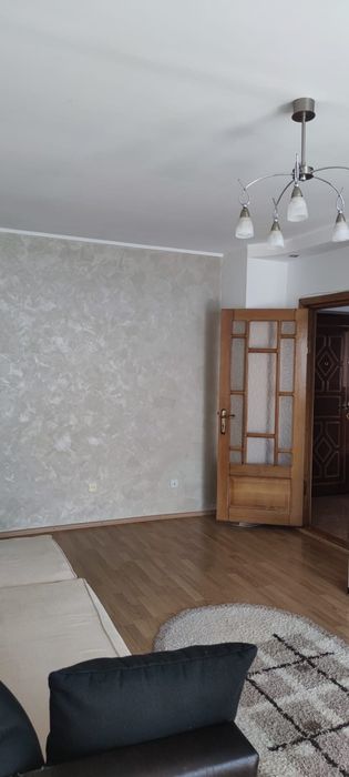 Apartament de închiriat
