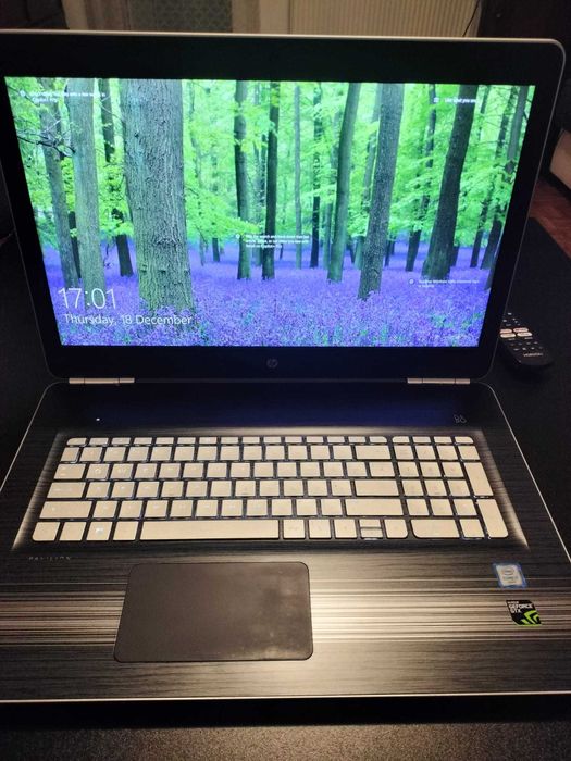 Laptop HP Pavillion 17.3 i7 6700 8 GB RAM GTX 630M 4 GB