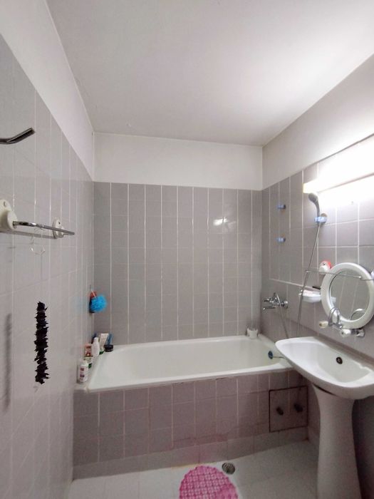 Продава се Тристаен апартамент в Перник, Изток - 90 кв.м за 907 €/кв.м - Снимка #12