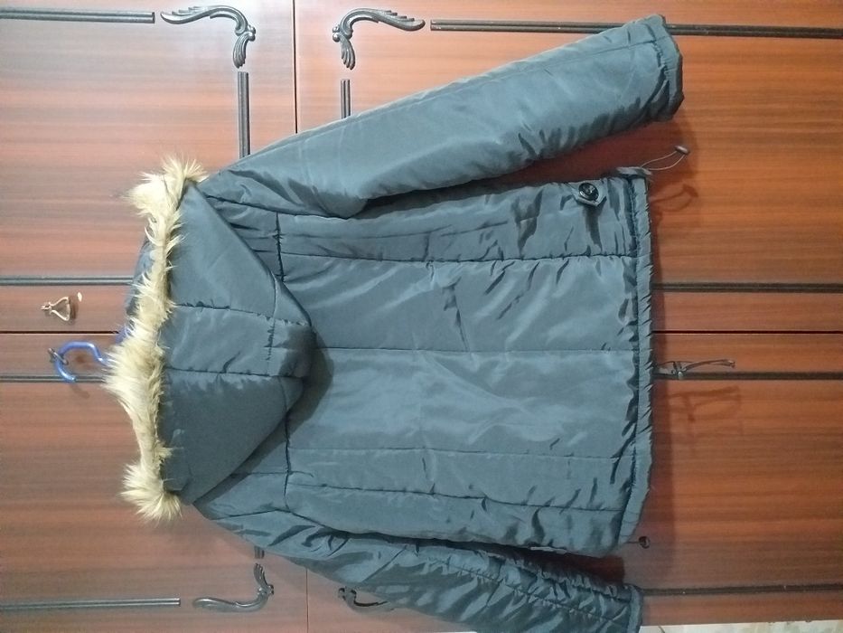 Дамско зимно  яке.