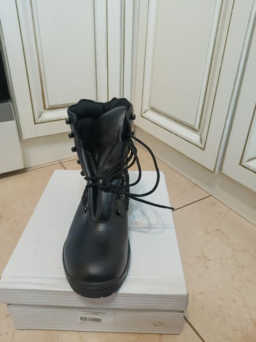 Абсолютно новые берцы