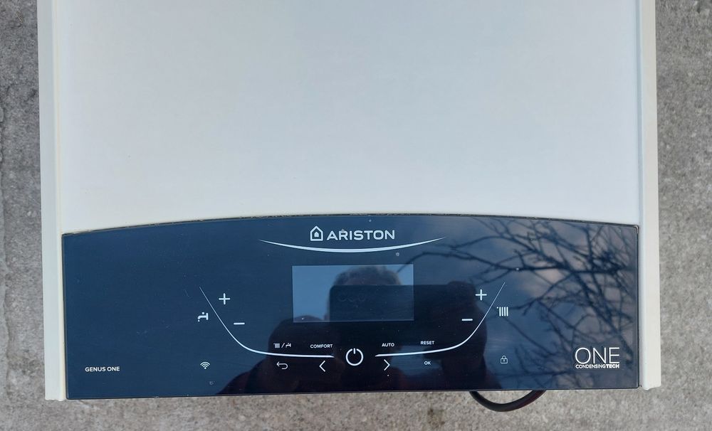 Depozit piese s.h. Ariston Genus One 30.