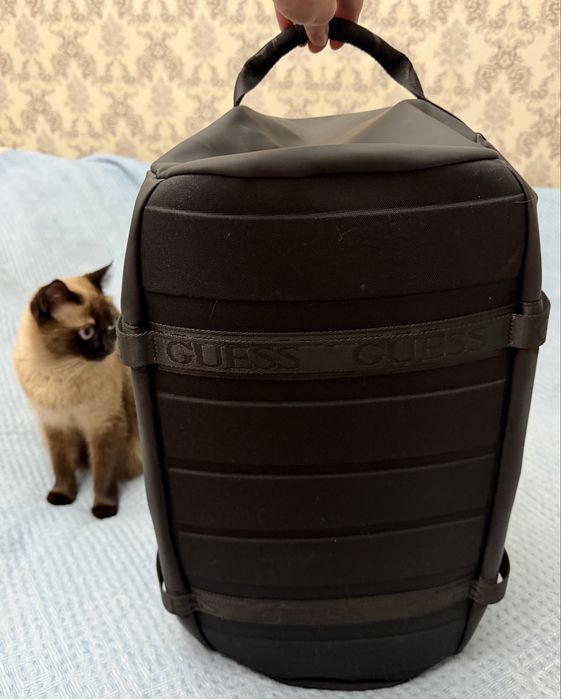 Сумка рюкзак Guess