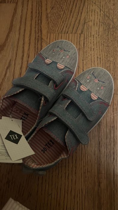 Продам детские кеды текстиль