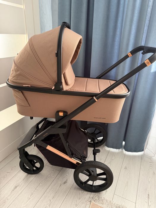 Продам коляску carrello sigma