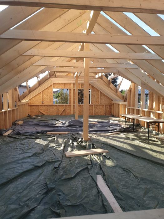 Reparatii acoperisuri montaj acoperis tigla metalica jgheaburi burlane