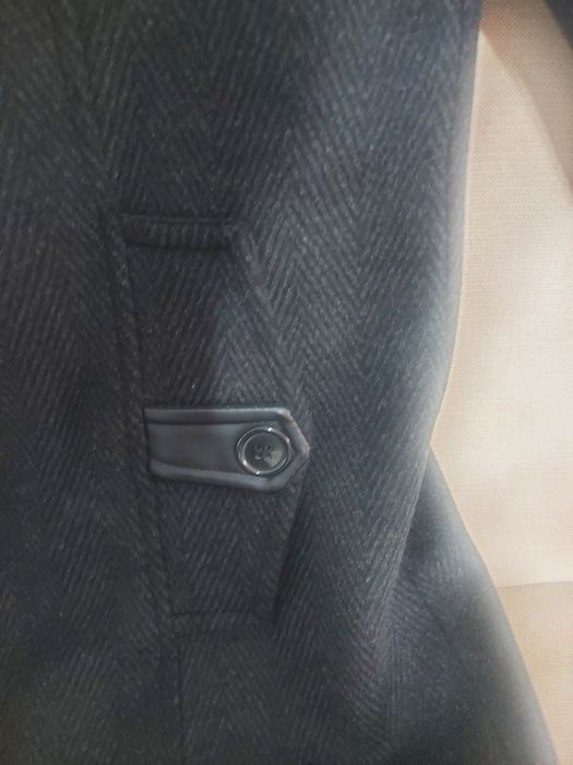 Palton bărbătesc clasic elegant din lana și inserții de piele