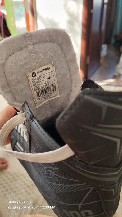 Коньки, в отличном состоянии.