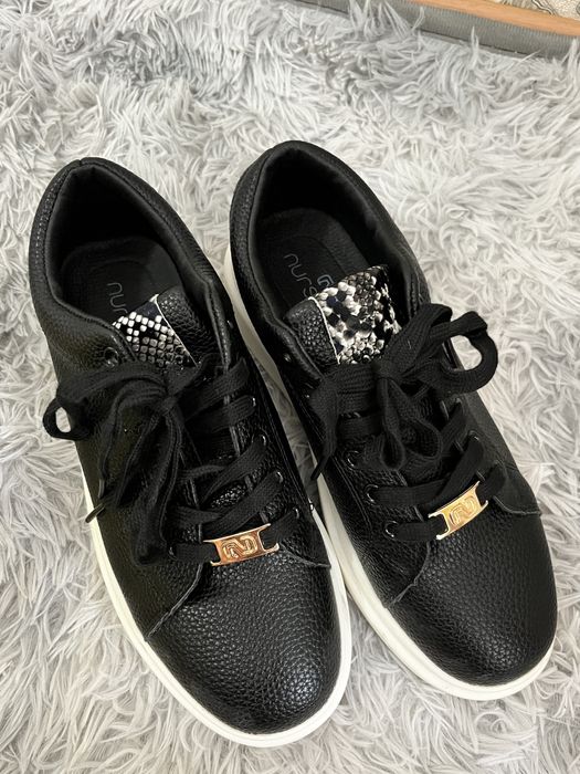 Продам кеды Nursace